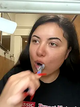 xocrybaby online show from 10-22-25, 03:22