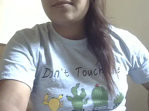 Snapshot of shekira99 chatting on 10-21-25, 06:02 shekira99 online show from 10-21-25, 06:02