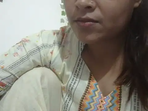 Snapshot of shekira99 chatting on 04-25-26, 02:25 shekira99 online show from 04-25-26, 02:25