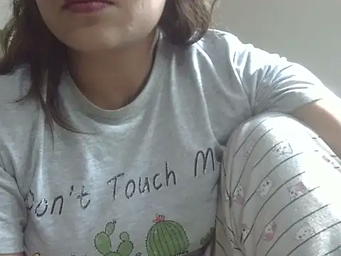 Snapshot of shekira99 chatting on 05-13-26, 03:46 shekira99 online show from 05-13-26, 03:46