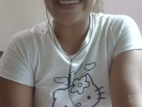 Snapshot of shekira99 chatting on 05-08-26, 04:49 shekira99 online show from 05-08-26, 04:49