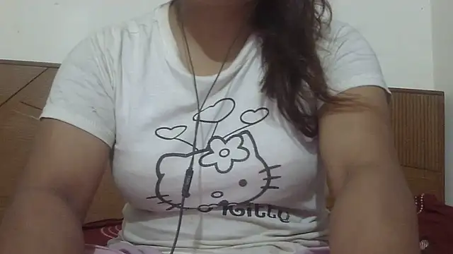 Snapshot of shekira99 chatting on 08-08-26, 09:11 shekira99 online show from 08-08-26, 09:11