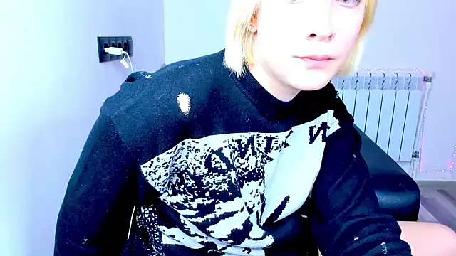 dollmore online show from 10-30-25, 02:54