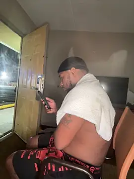 Stressreliever82 online show from 04-20-26, 08:28