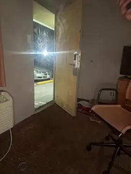 Stressreliever82 online show from 04-18-26, 10:06