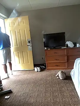 Stressreliever82 online show from 04-15-26, 05:17