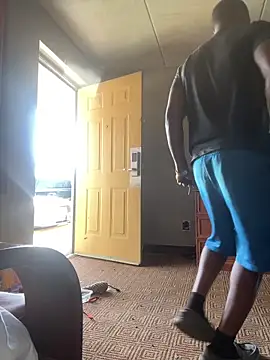 Stressreliever82 online show from 04-06-26, 08:54