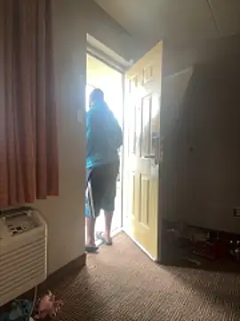 Stressreliever82 online show from 04-18-26, 07:07