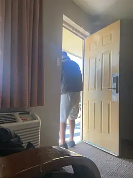 Stressreliever82 online show from 03-20-26, 02:29