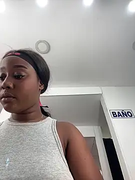 MichaelaCox online show from 05-15-26, 01:09