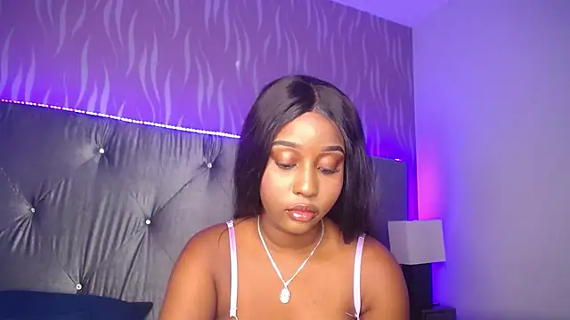 MichaelaCox online show from 02-12-26, 07:46