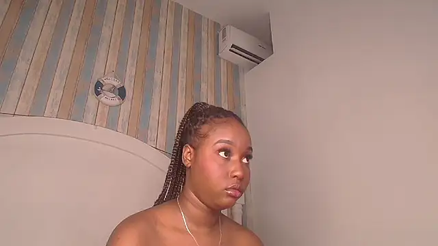 MichaelaCox online show from 06-26-26, 04:35