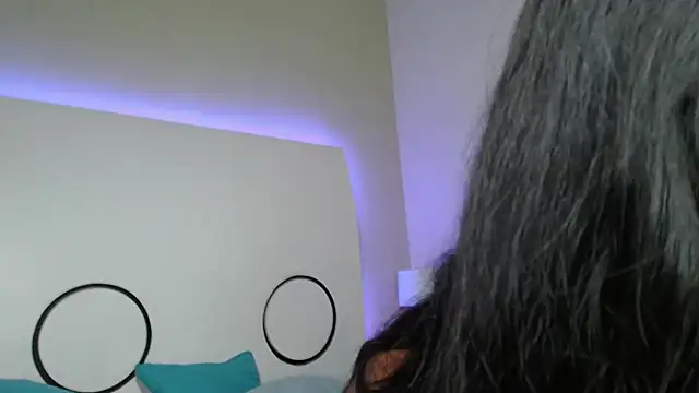 Snapshot of MichaelaCox chatting on 10-07-25, 08:32 MichaelaCox online show from 10-07-25, 08:32