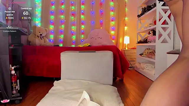 loliswet2 online show from 03-19-25, 09:16