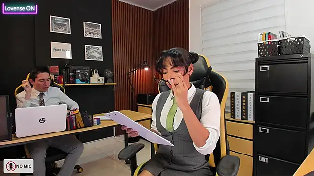 Snapshot of Office_Naughty_Girl chatting on 03-18-25, 05:01 Office Naughty Girl online show from 03-18-25, 05:01