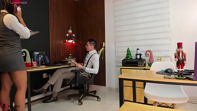 Snapshot of Office_Naughty_Girl chatting on 12-21-24, 05:50 Office Naughty Girl online show from 12-21-24, 05:50