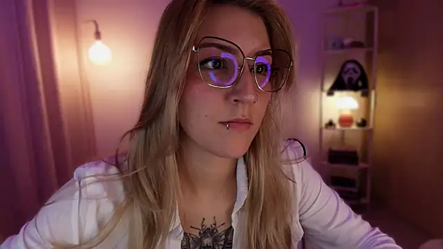 Dakotaa  online show from 04-24-26, 01:29