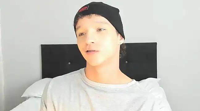 Snapshot of angelcortes chatting on 02-25-25, 11:48 angelcortes online show from 02-25-25, 11:48