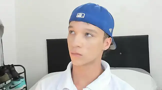 Snapshot of angelcortes chatting on 01-10-25, 10:46 angelcortes online show from 01-10-25, 10:46