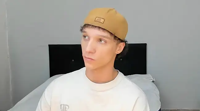 Snapshot of angelcortes chatting on 03-21-25, 03:57 angelcortes online show from 03-21-25, 03:57