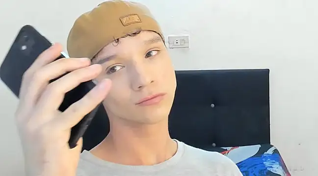 Snapshot of angelcortes chatting on 01-23-25, 10:54 angelcortes online show from 01-23-25, 10:54