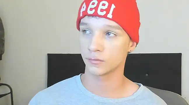 Snapshot of angelcortes chatting on 12-19-24, 11:50 angelcortes online show from 12-19-24, 11:50