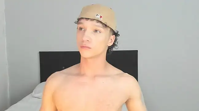 Snapshot of angelcortes chatting on 03-07-25, 10:56 angelcortes online show from 03-07-25, 10:56