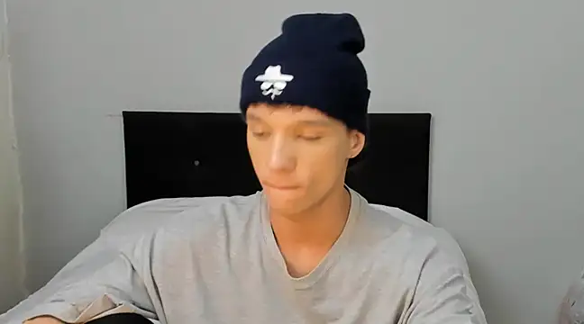 Snapshot of angelcortes chatting on 03-22-25, 03:20 angelcortes online show from 03-22-25, 03:20