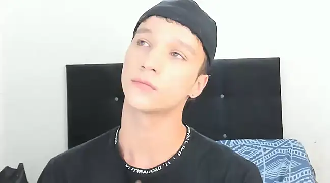 Snapshot of angelcortes chatting on 01-17-25, 11:49 angelcortes online show from 01-17-25, 11:49