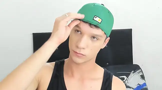 Snapshot of angelcortes chatting on 01-16-25, 11:48 angelcortes online show from 01-16-25, 11:48