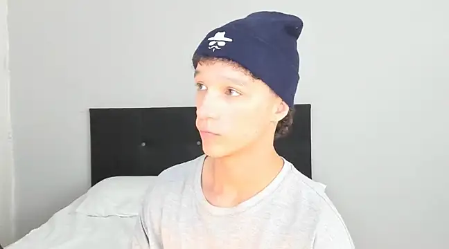 Snapshot of angelcortes chatting on 03-07-25, 08:22 angelcortes online show from 03-07-25, 08:22