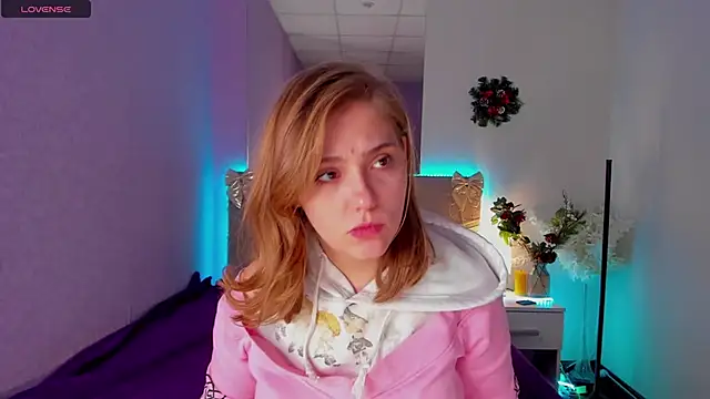 DellaRowe online show from 12-22-25, 01:55