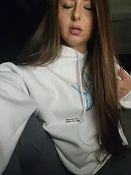 Snapshot of angel_eyees chatting on 11-20-25, 06:30 angel eyees online show from 11-20-25, 06:30