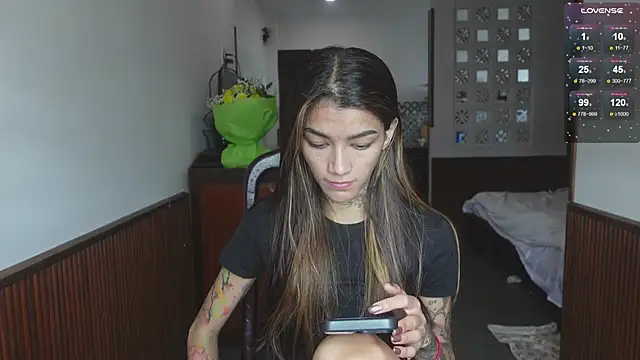 vinkitinkii online show from 02-18-26, 06:44