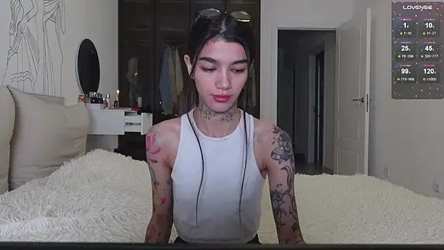 vinkitinkii online show from 11-15-25, 04:49