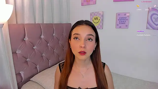 Snapshot of kate_sweet01 chatting on 10-14-25, 02:12 kate sweet01 online show from 10-14-25, 02:12