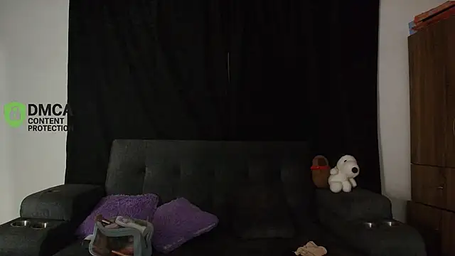 yungelitamor  online show from 04-19-26, 05:19