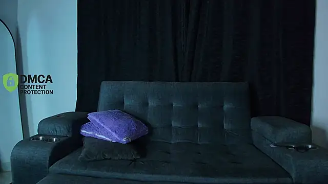 yungelitamor  online show from 03-19-26, 06:02