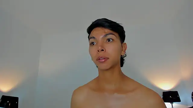 Snapshot of xhenisa_ chatting on 04-03-26, 08:37 xhenisa online show from 04-03-26, 08:37