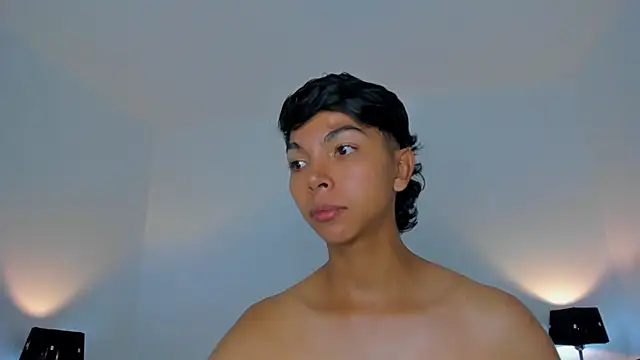 Snapshot of xhenisa_ chatting on 04-10-26, 01:45 xhenisa online show from 04-10-26, 01:45