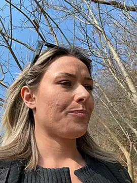 petrouchkaaa  online show from 02-27-26, 12:05