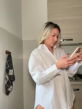 petrouchkaaa  online show from 02-19-26, 08:44