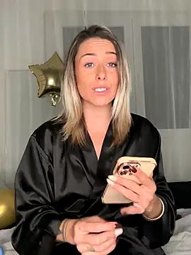 petrouchkaaa  online show from 11-20-25, 09:15