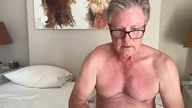 Snapshot of littleone01234 chatting on 10-03-25, 10:22 littleone01234 online show from 10-03-25, 10:22