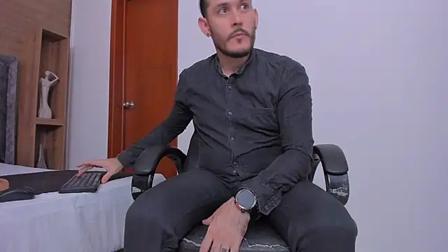 jeanpiere  online show from 02-06-26, 04:30