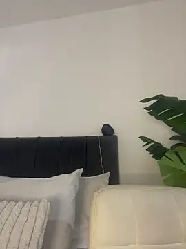 charlotteeruss online show from 03-01-26, 01:22