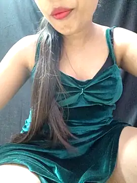 Snapshot of Roshni_98 chatting on 06-13-26, 06:50 Roshni 98 online show from 06-13-26, 06:50