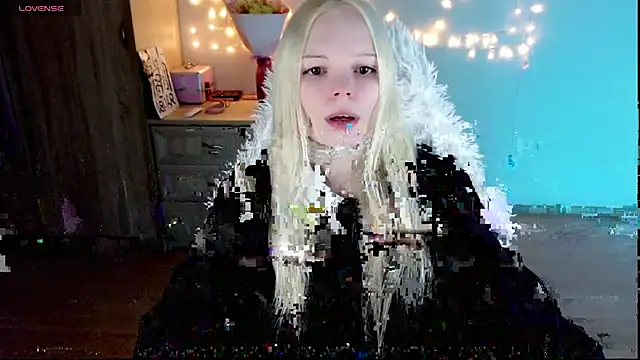Snapshot of Emily_Nyaffee chatting on 02-27-25, 02:14 Emily Nyaffee online show from 02-27-25, 02:14