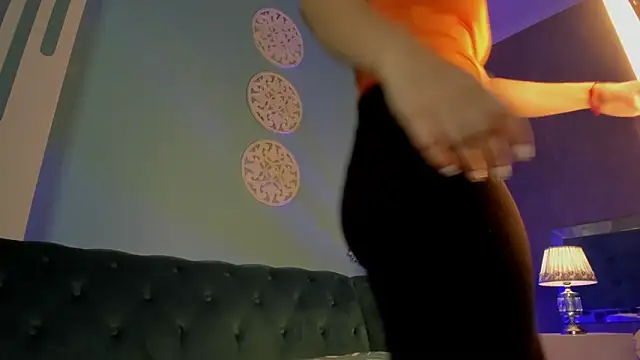 KarlynHoliss online show from 12-09-24, 11:47