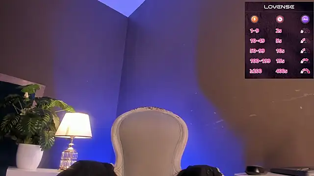 KarlynHoliss online show from 12-30-24, 06:38